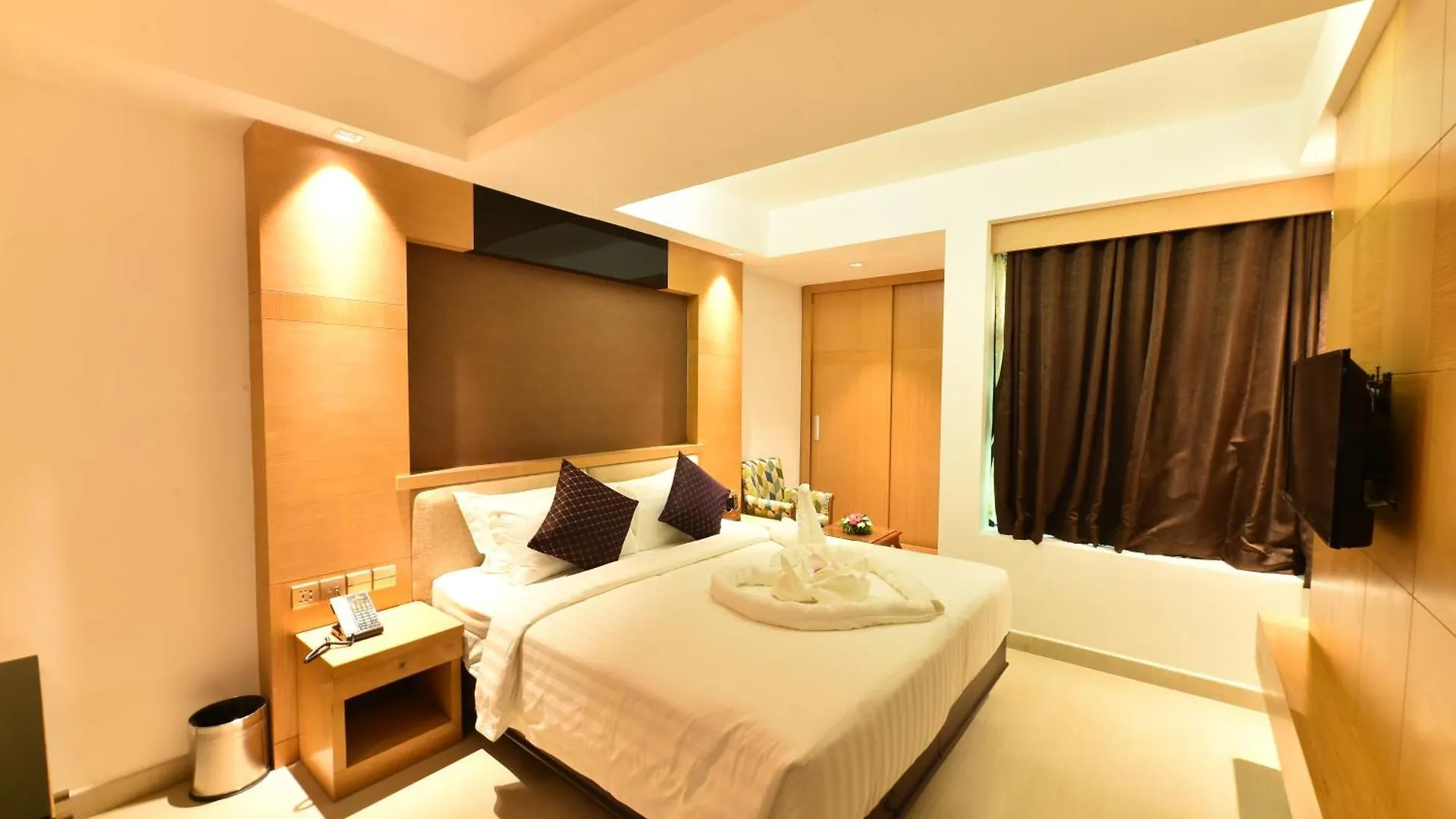 Hotel Akhil Classic - Only For Indian Nationals Thiruvananthapuram